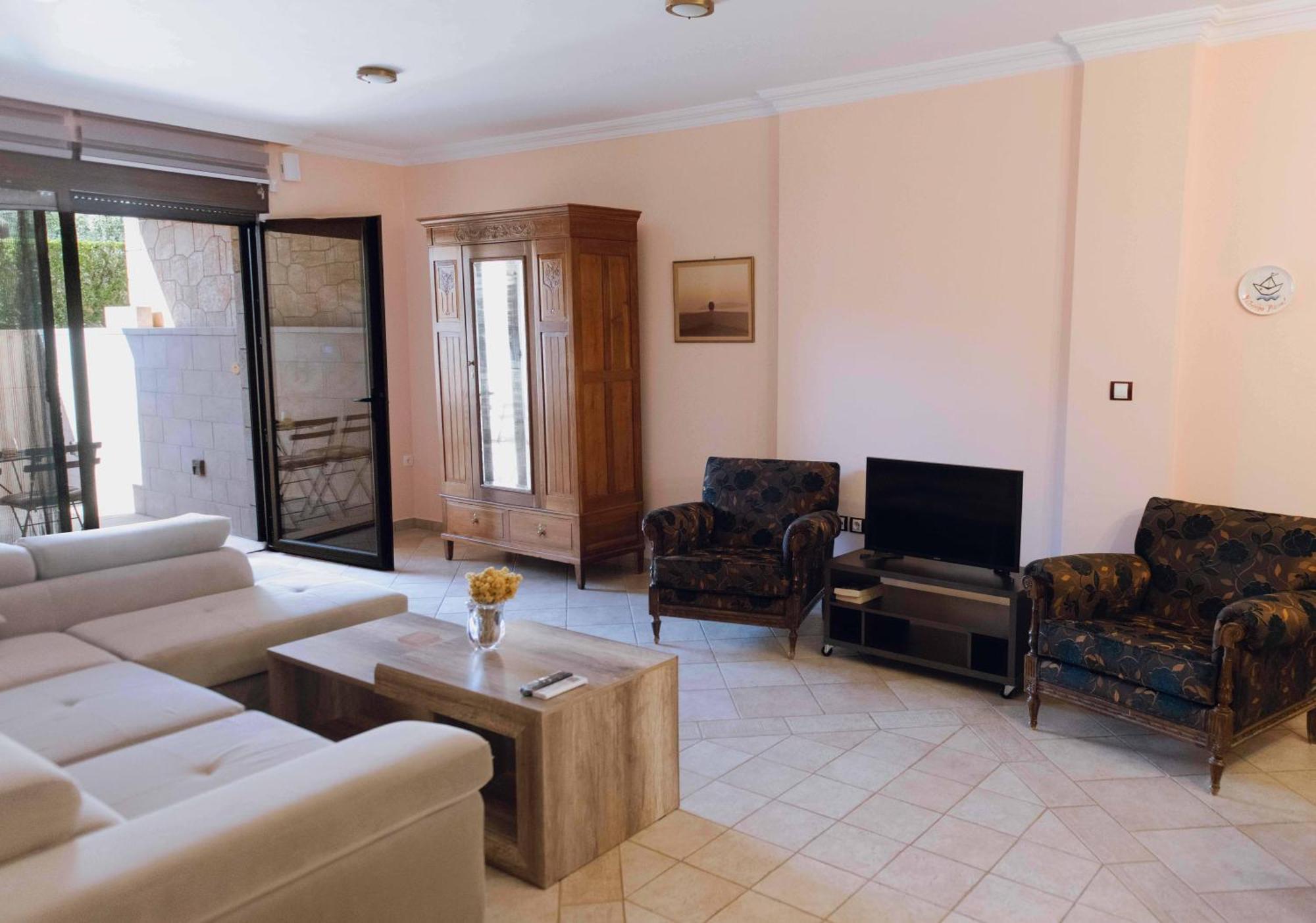 Seaside "Stone & Light Villa Ii" Close To Aegina City Khloi Exterior foto